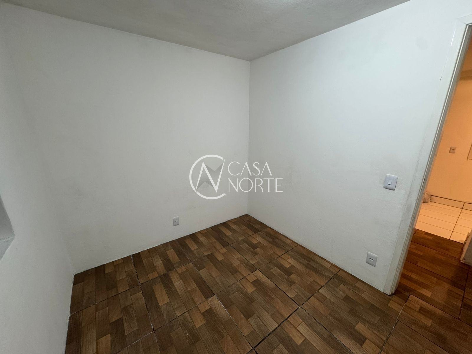 Apartamento à venda com 2 quartos, 38m², 1 vaga, Avenida Edu Las-Casas no bairro Parque Santa Fé em Porto Alegre