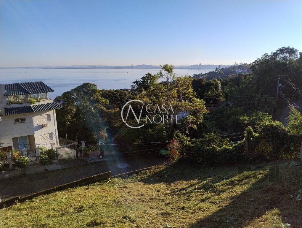 Terreno à venda  com 266m², Rua Professor Padre Gomes no bairro Sétimo Céu em Porto Alegre