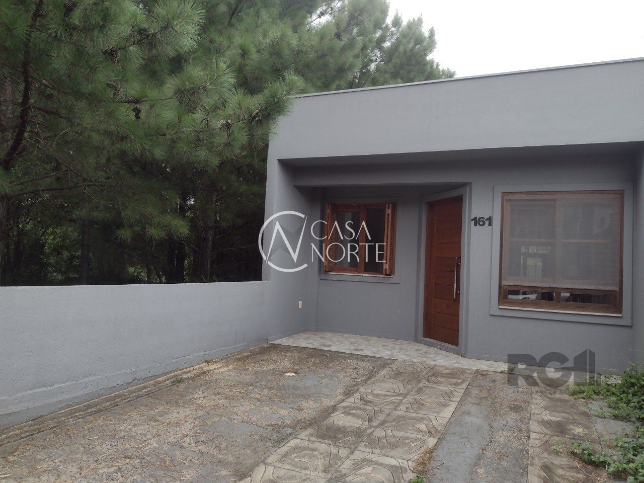 Casa à venda com 2 quartos, 67m², Rua Padre Valerio Alberton no bairro Hípica em Porto Alegre