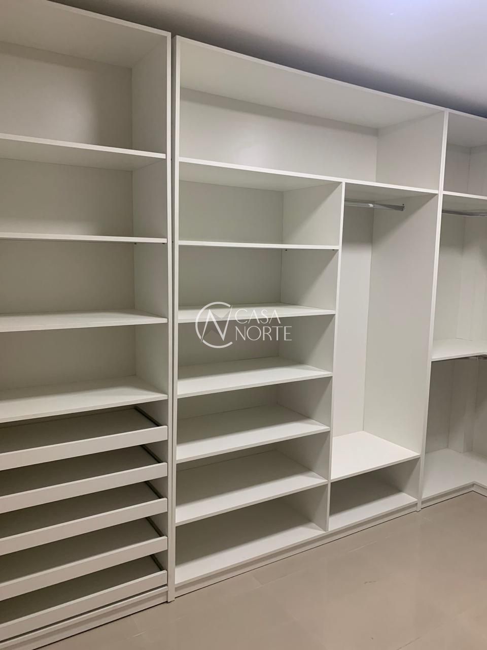 Apartamento à venda com 2 quartos, 92m², 1 suíte, 1 vaga, Avenida Doutor Carlos Barbosa no bairro Medianeira em Porto Alegre