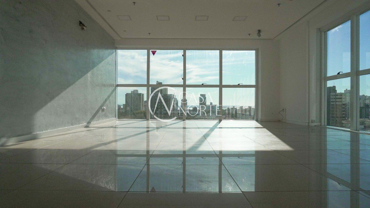 Sala Comercial à venda , 49m², Avenida Érico Veríssimo no bairro Menino Deus em Porto Alegre