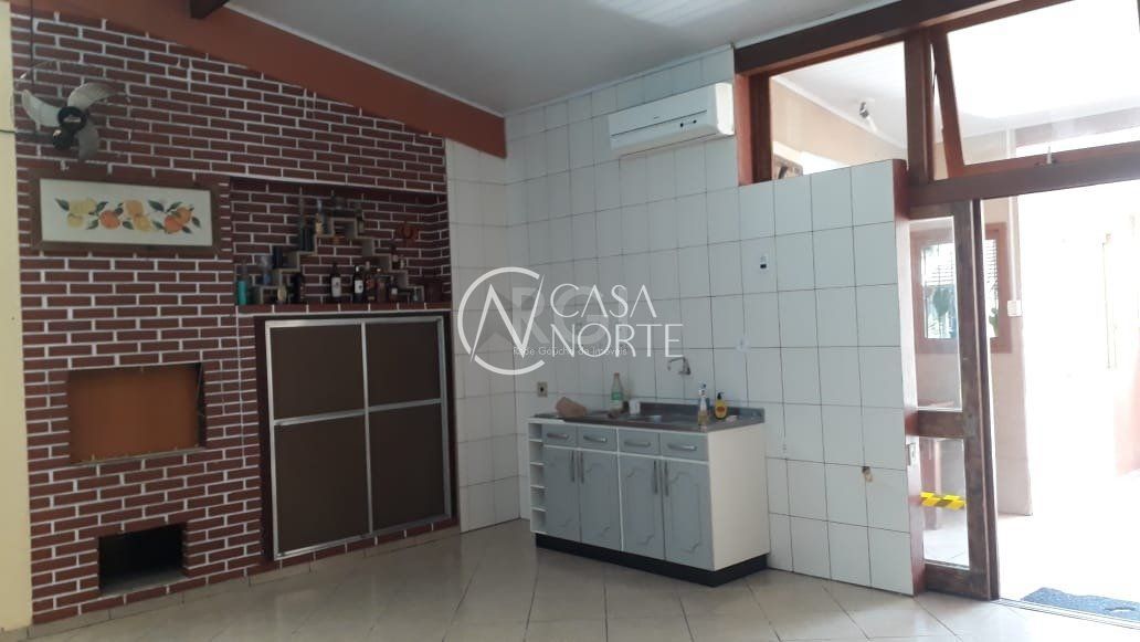 Casa à venda com 3 quartos, 121m², 1 suíte, 2 vagas, Acesso G no bairro Restinga em Porto Alegre