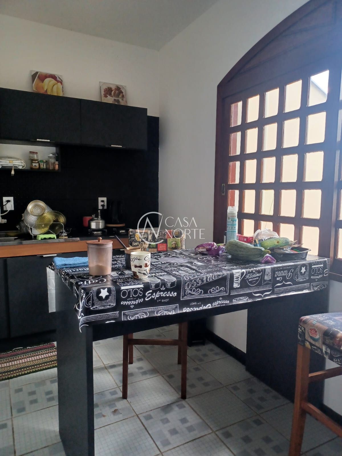 Casa à venda com 3 quartos, 350m², 1 suíte, 2 vagas, Rua Pedro A. A. de Freitas Filho no bairro Jardim Sabará em Porto Alegre