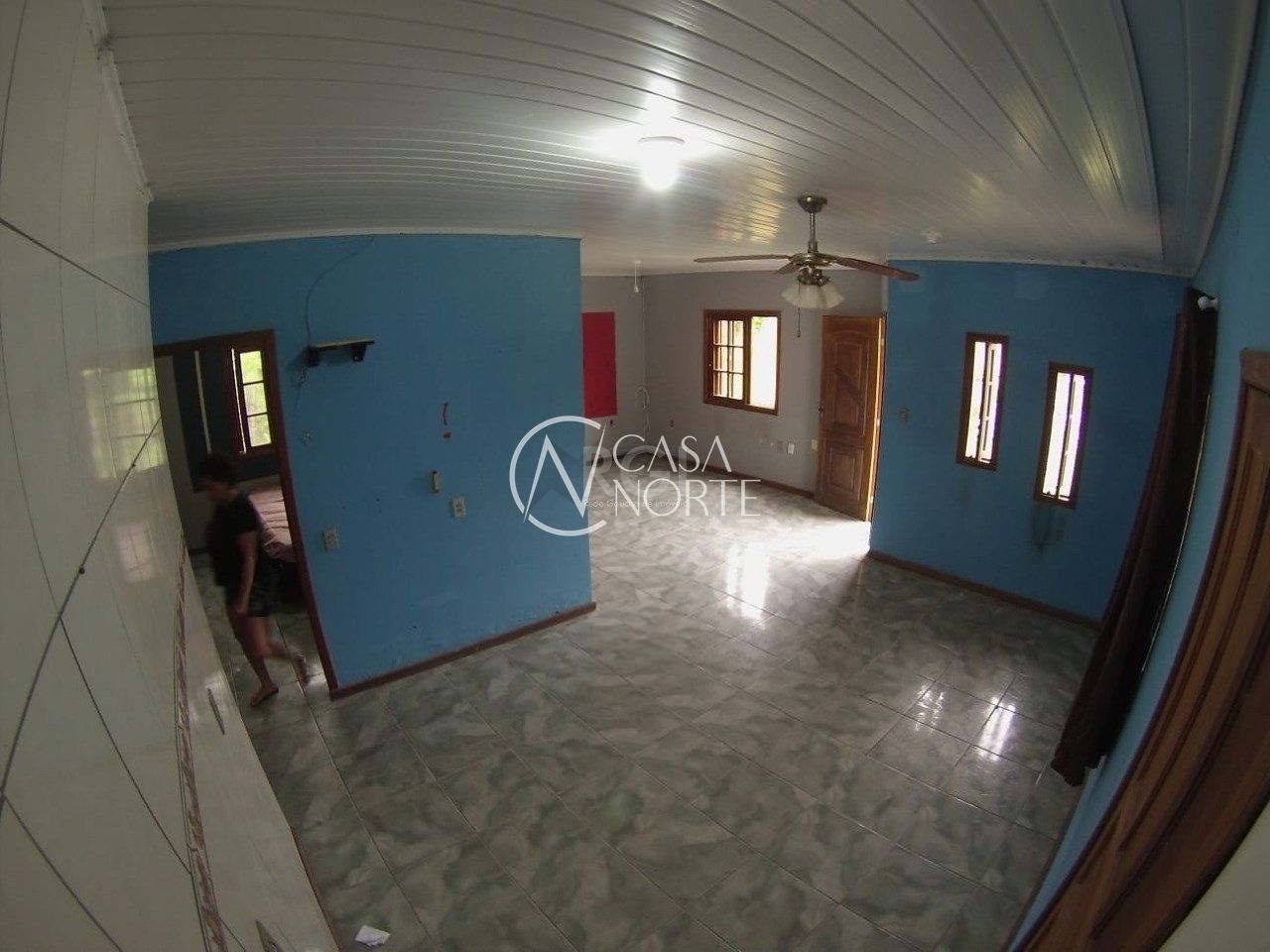 Casa à venda com 5 quartos, 230m², 2 suítes, 1 vaga, Rua Santa Monica no bairro Ponta Grossa em Porto Alegre