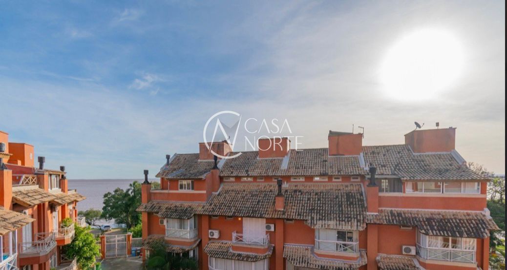 Casa de Condomínio à venda com 3 quartos, 248m², 3 suítes, 2 vagas, Avenida Guaíba no bairro Vila Assunção em Porto Alegre