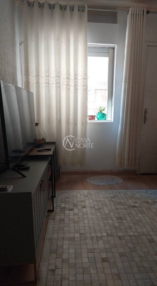 Apartamento à venda com 2 quartos, 45m², 1 vaga, Rua dos Maias no bairro Rubem Berta em Porto Alegre