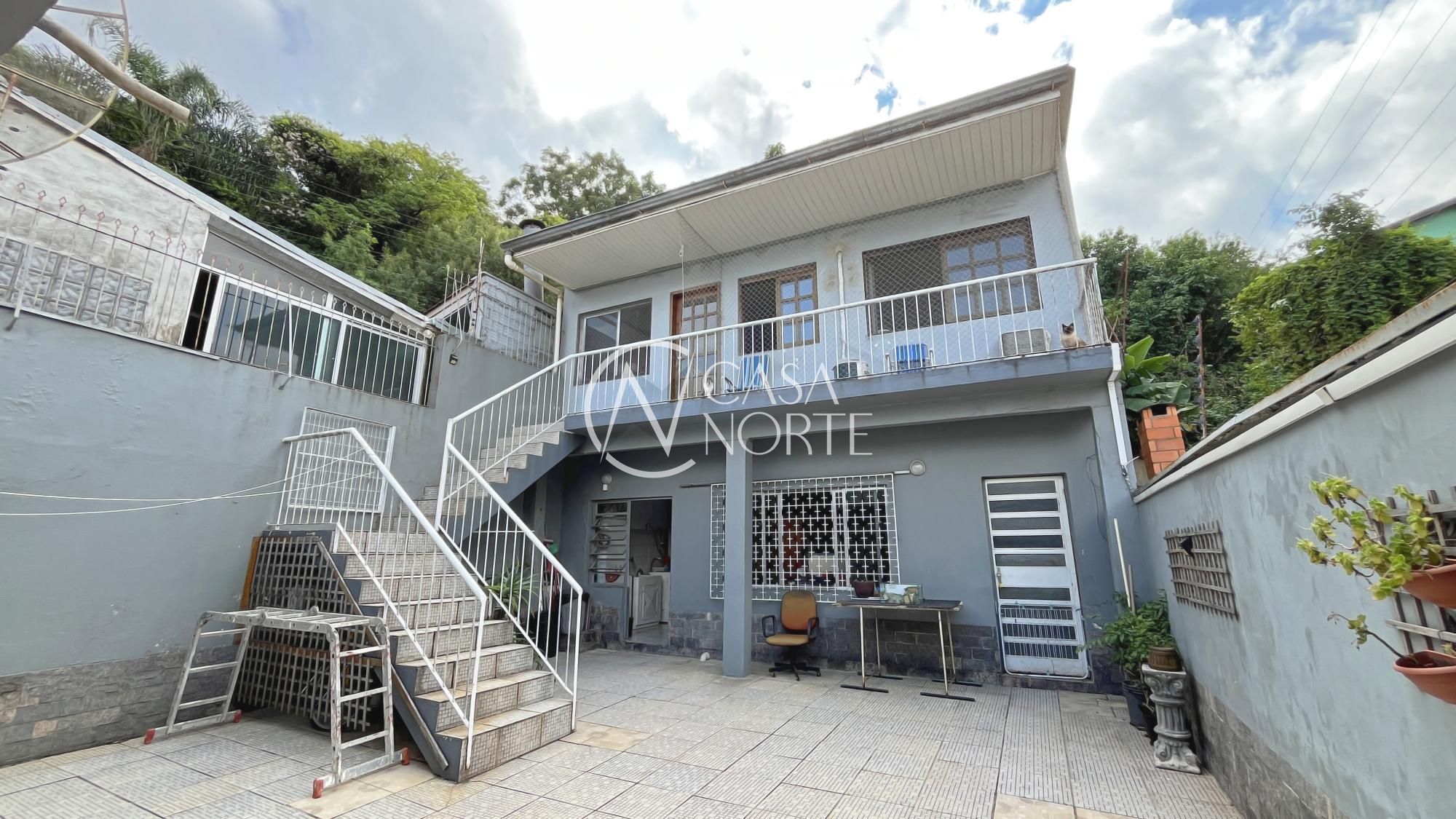 Casa à venda com 3 quartos, 156m², 1 suíte, 6 vagas, Avenida Vicente Monteggia no bairro Cavalhada em Porto Alegre