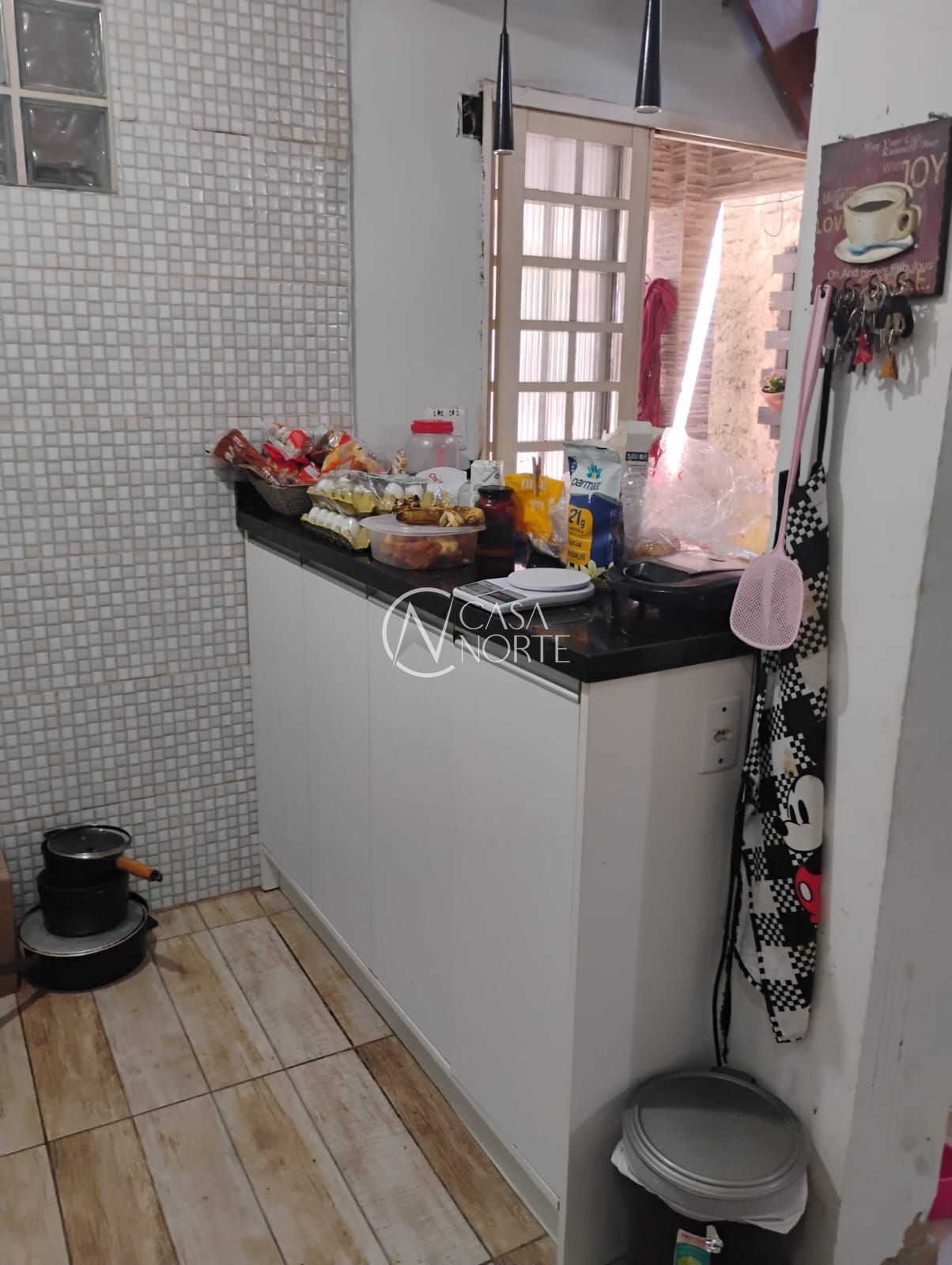 Casa à venda com 2 quartos, 70m², 1 vaga, Rua Orestes Pianta no bairro Camaquã em Porto Alegre