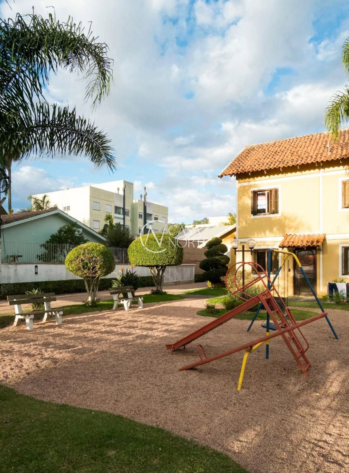 Casa de Condomínio à venda com 2 quartos, 58m², 1 vaga, Estrada Campo Novo no bairro Ipanema em Porto Alegre