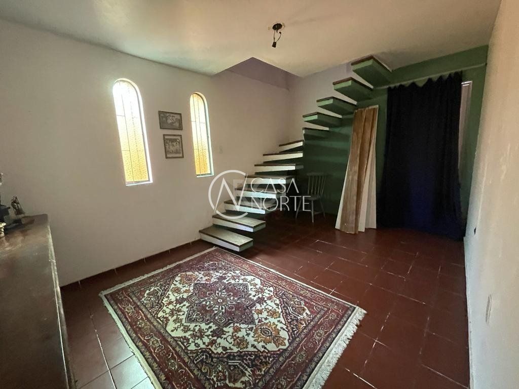 Casa à venda com 5 quartos, 400m², 3 suítes, 4 vagas, Rua Engenheiro Tito Marques Fernandes, no bairro Ipanema em Porto Alegre