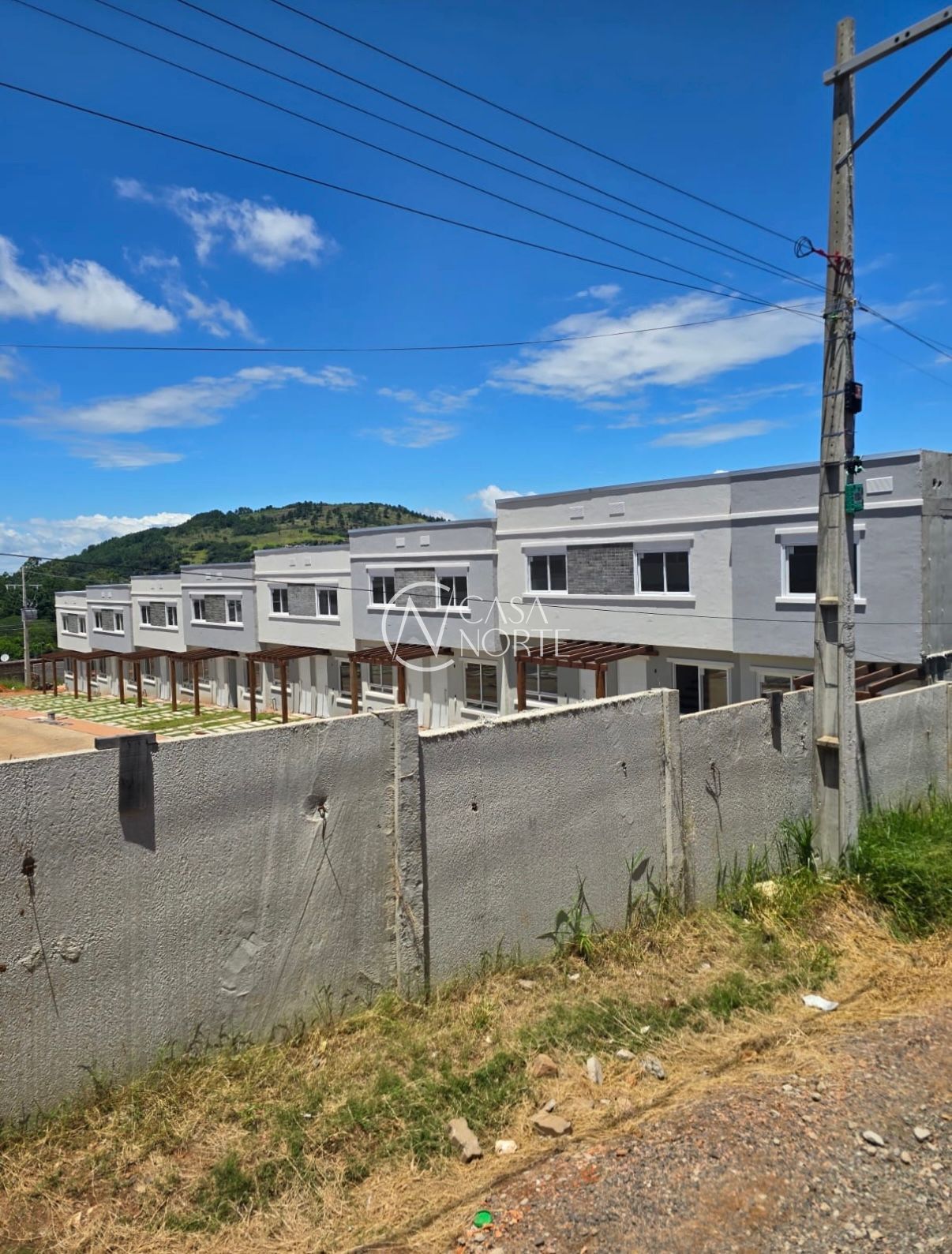 Casa de Condomínio à venda com 2 quartos, 87m², 1 vaga, Estrada Cristiano Kraemer no bairro Vila Nova em Porto Alegre