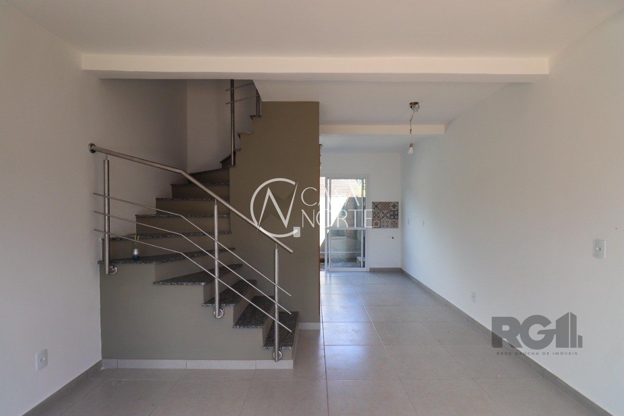 Casa de Condomínio à venda com 2 quartos, 56m², 1 vaga, Rua Miguel Ascoleze no bairro Vila Nova em Porto Alegre