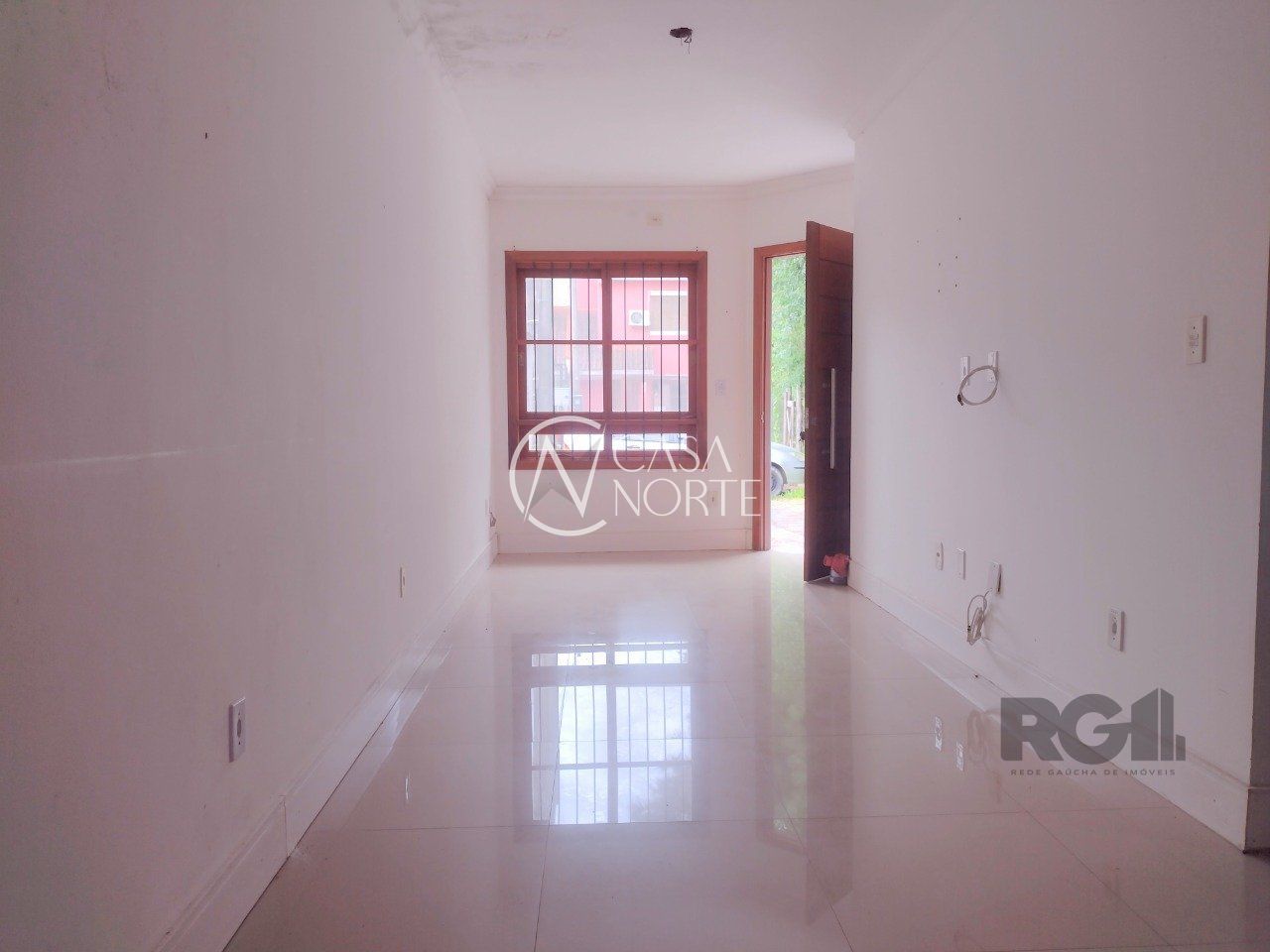 Casa à venda com 2 quartos, 67m², Rua Padre Valerio Alberton no bairro Hípica em Porto Alegre