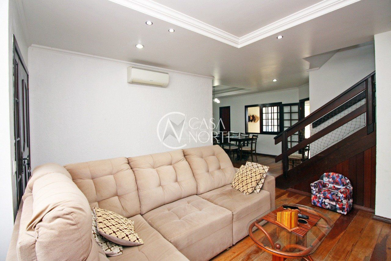 Casa à venda com 4 quartos, 306m², 4 suítes, 6 vagas, Rua Concorde, no bairro Jardim Itu em Porto Alegre