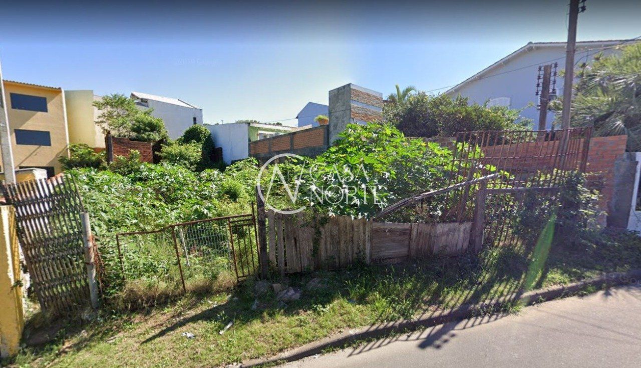 Terreno à venda  com 339m², Rua Lydia Sperb no bairro Vila Nova em Porto Alegre