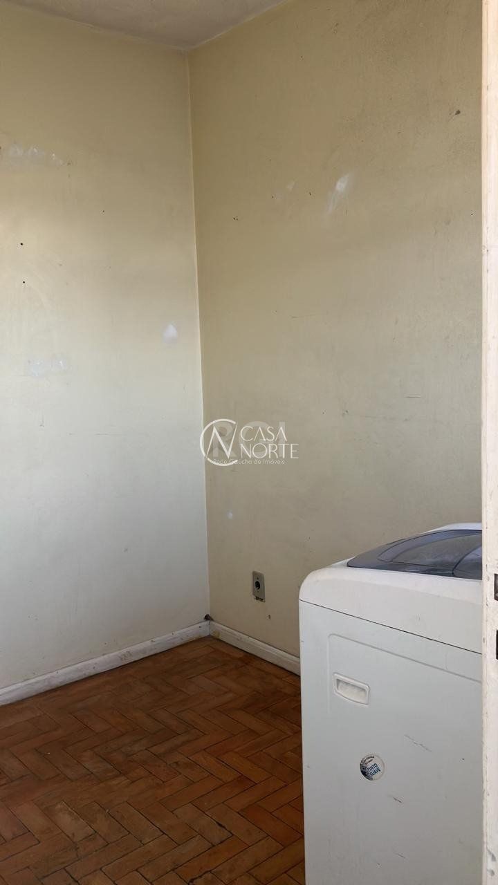 Apartamento à venda com 2 quartos, 67m², Avenida Andarai no bairro Passo da Areia em Porto Alegre