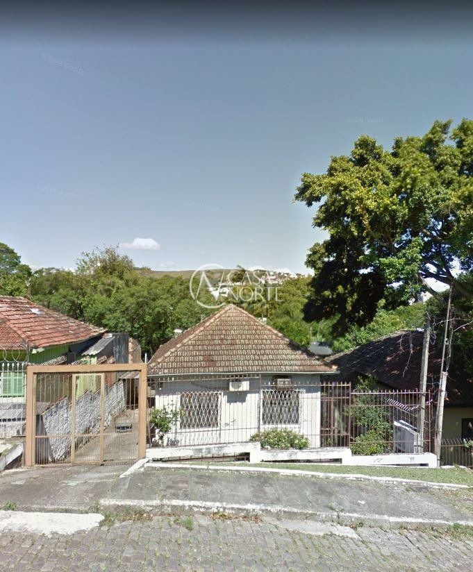 Terreno à venda  com 484m², Rua Jaguari no bairro Cristal em Porto Alegre