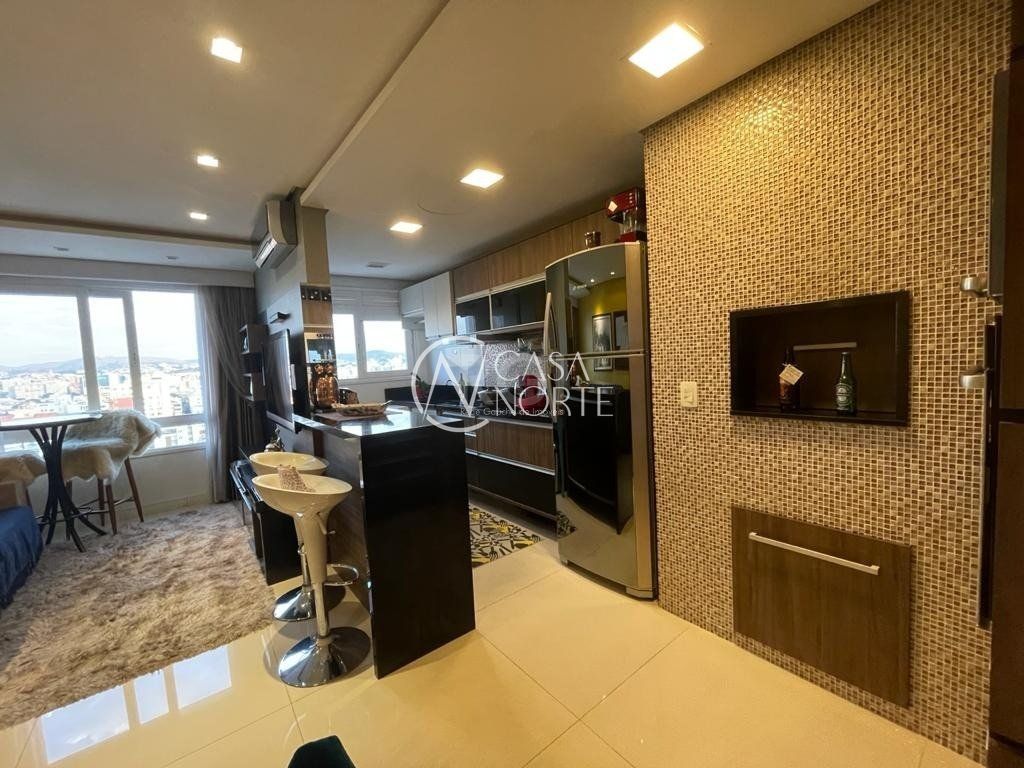 Apartamento à venda com 2 quartos, 64m², 1 suíte, 1 vaga, Rua General Lima e Silva no bairro Centro Histórico em Porto Alegre