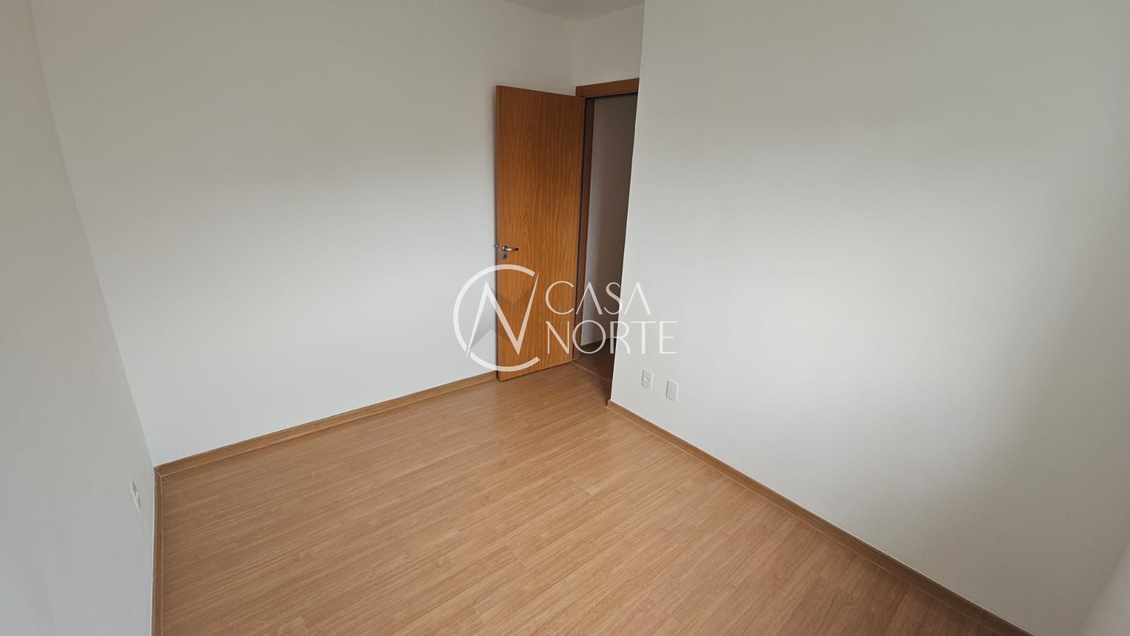 Apartamento à venda com 2 quartos, 56m², 1 suíte, 1 vaga, Sílvio Silveira Soares no bairro Cavalhada em Porto Alegre