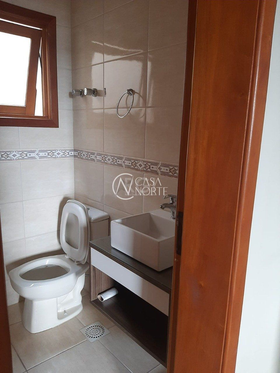 Prédio Comercial à venda , 265m², Rua Doutor Carlos Flores no bairro Belém Novo em Porto Alegre