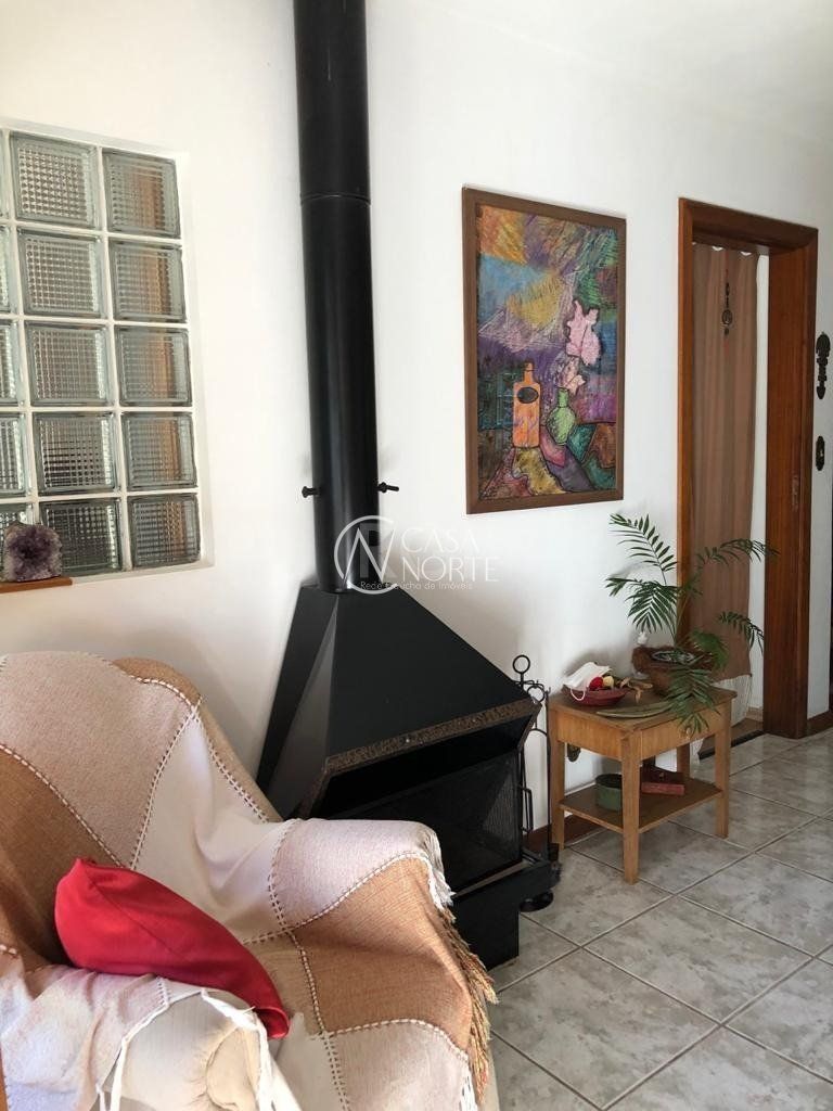 Casa à venda com 3 quartos, 149m², 2 suítes, 2 vagas, Rua Liberal no bairro Tristeza em Porto Alegre