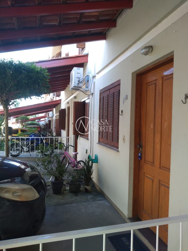 Casa de Condomínio à venda com 3 quartos, 94m², 1 vaga, Avenida Otto Niemeyer no bairro Camaquã em Porto Alegre