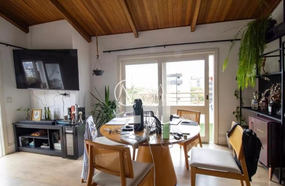 Cobertura à venda com 1 quarto, 120m², 1 vaga, Avenida Goethe no bairro Rio Branco em Porto Alegre