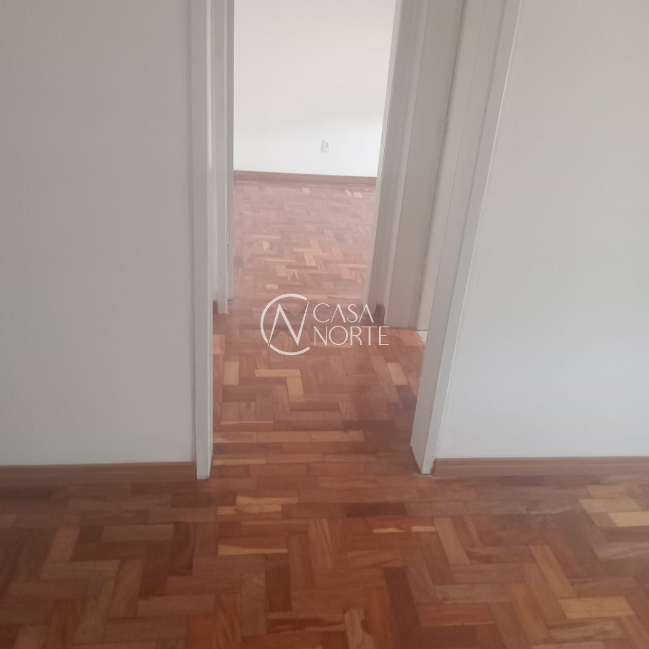 Apartamento à venda com 2 quartos, 70m², Rua Machado de Assis no bairro Partenon em Porto Alegre