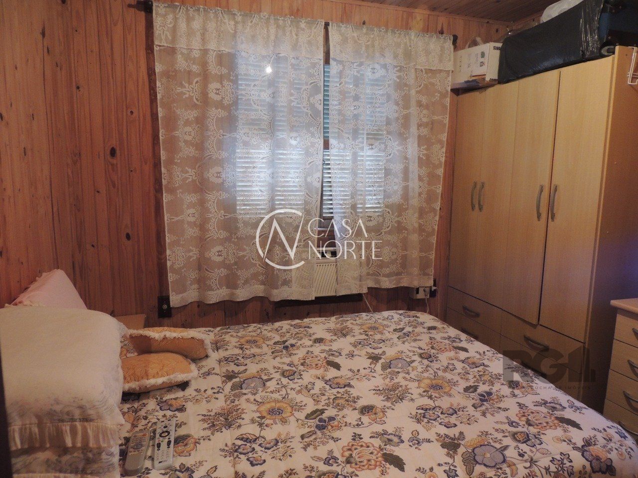 Terreno à venda  com 333m², Rua Serafim de Moraes Martins no bairro Vila Nova em Porto Alegre