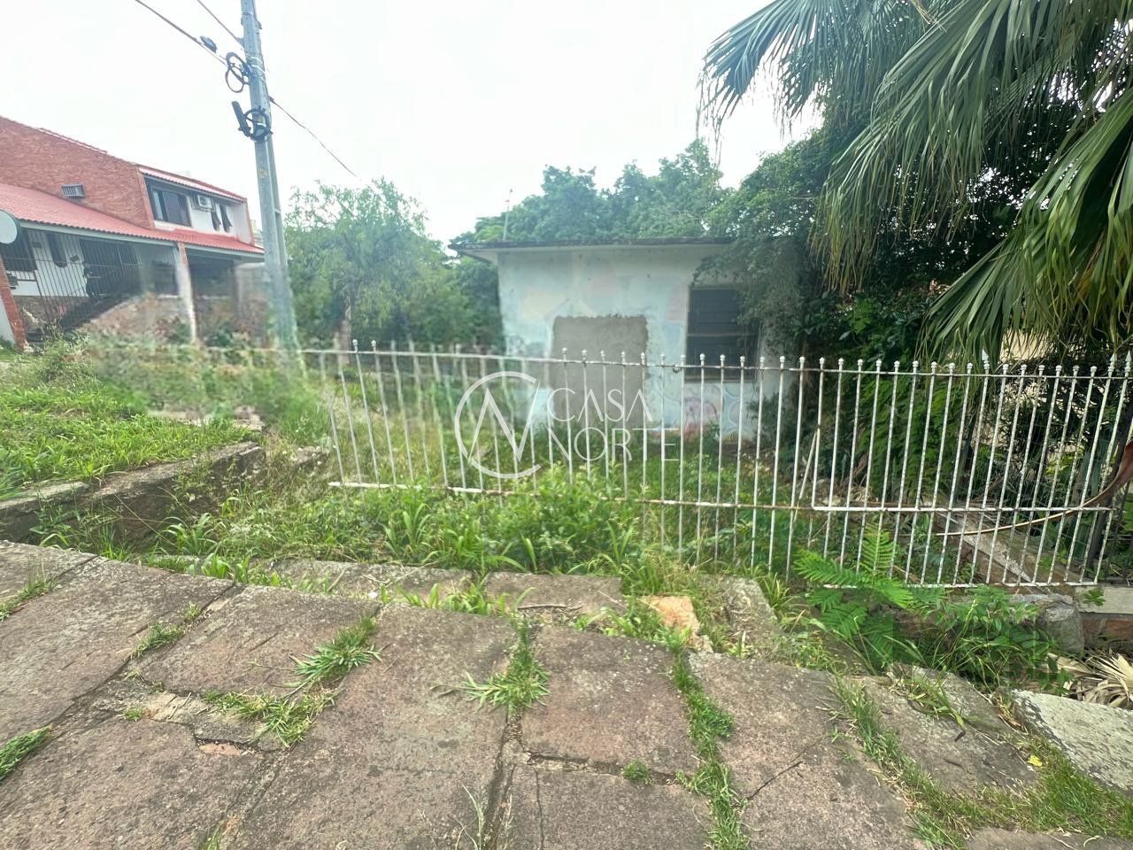 Terreno à venda  com 360m², Rua Doutor Raul Moreira no bairro Cristal em Porto Alegre