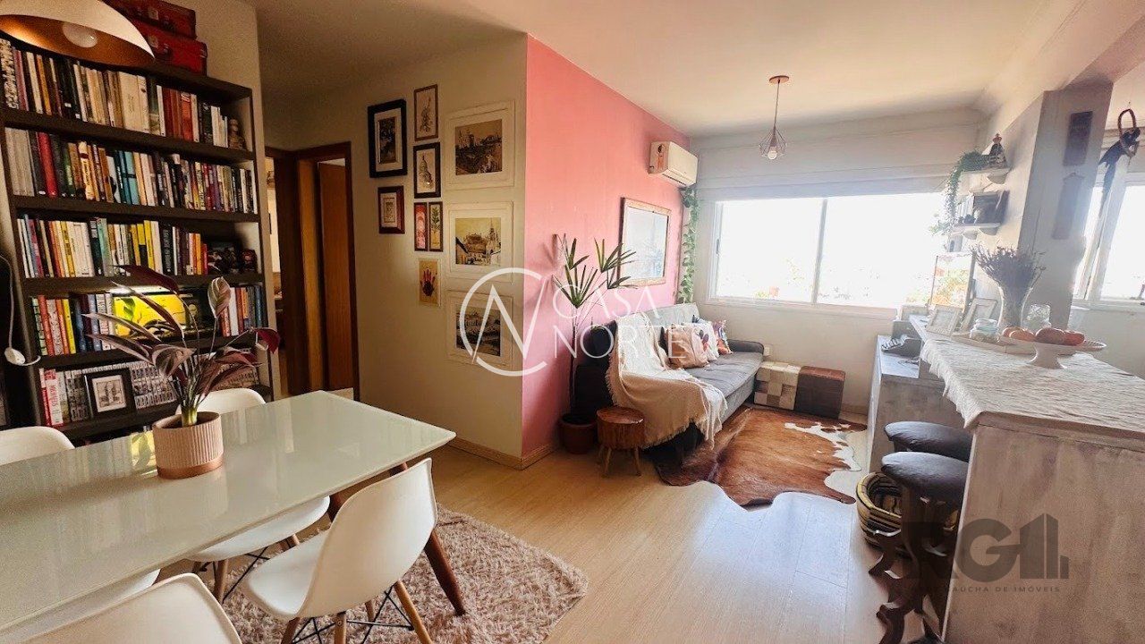 Apartamento à venda com 2 quartos, 49m², 1 vaga, Avenida da Azenha no bairro Azenha em Porto Alegre