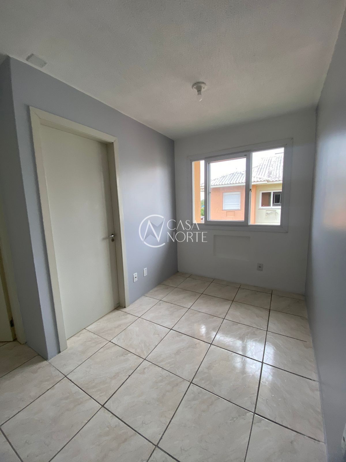 Apartamento à venda com 2 quartos, 47m², 1 vaga, Rua Soely Nunes Rosa no bairro Restinga em Porto Alegre