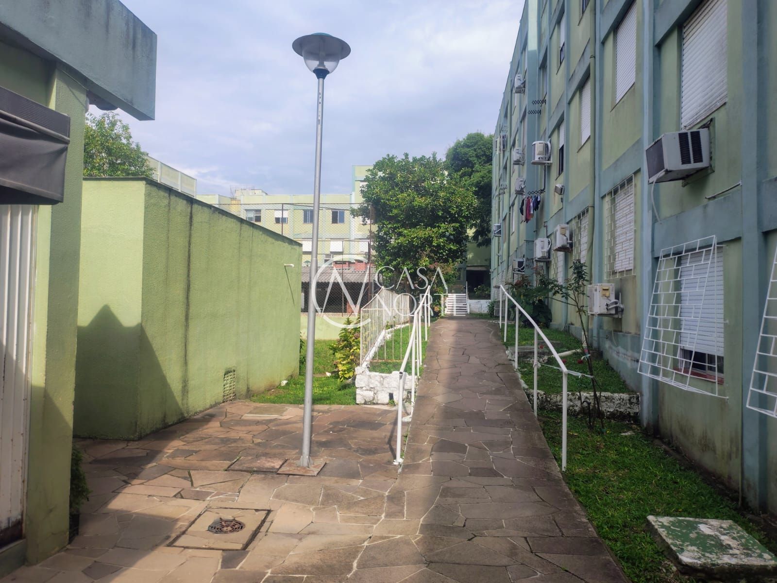 Apartamento à venda com 2 quartos, 47m², Rua João Mora no bairro Camaquã em Porto Alegre