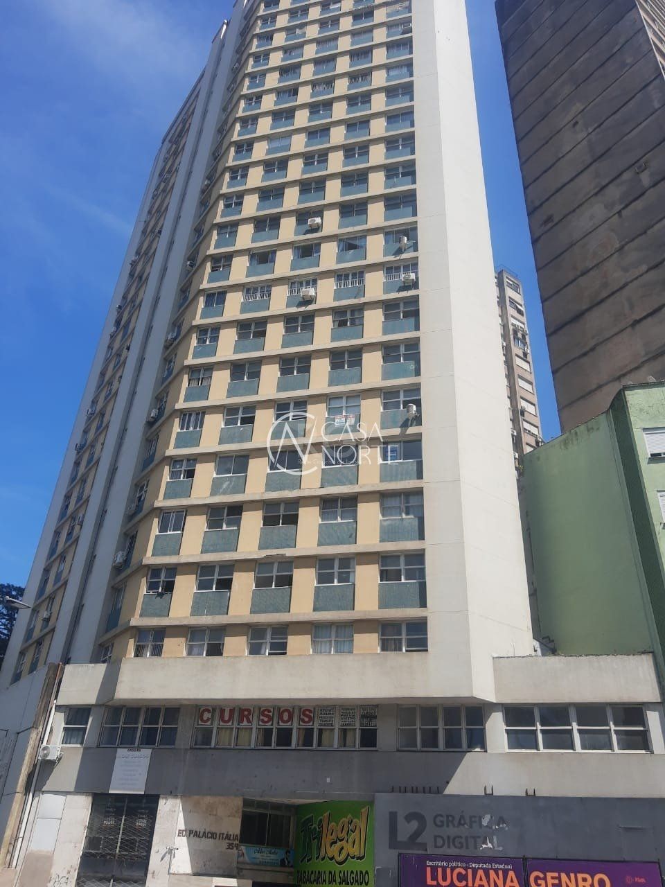 Apartamento à venda com 3 quartos, 60m², Avenida Senador Salgado Filho no bairro Centro Histórico em Porto Alegre