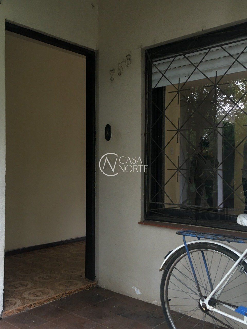 Casa à venda com 5 quartos, 0m², 4 vagas, Estrada Francisca de Oliveira Vieira no bairro Belém Novo em Porto Alegre