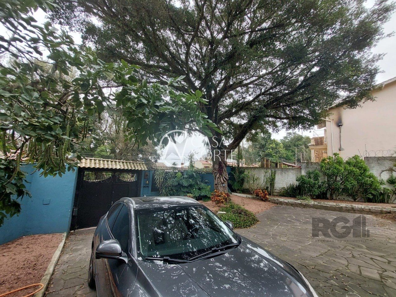 Casa à venda com 3 quartos, 181m², 1 suíte, 4 vagas, Rua dos Minuanos no bairro Espírito Santo em Porto Alegre