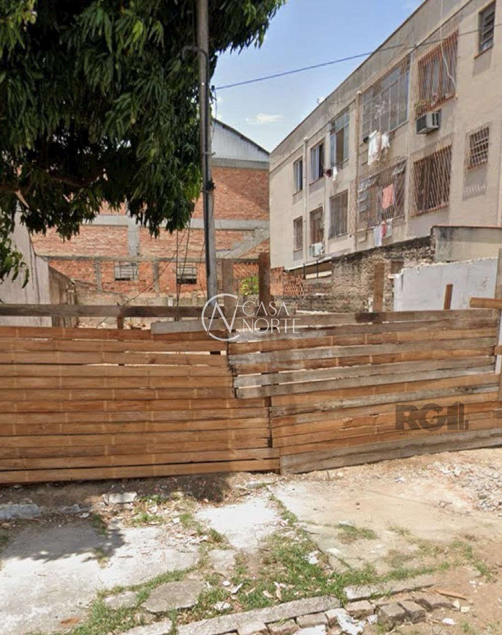 Terreno à venda  com 261m², Rua Coronel Villagran Cabrita no bairro Partenon em Porto Alegre