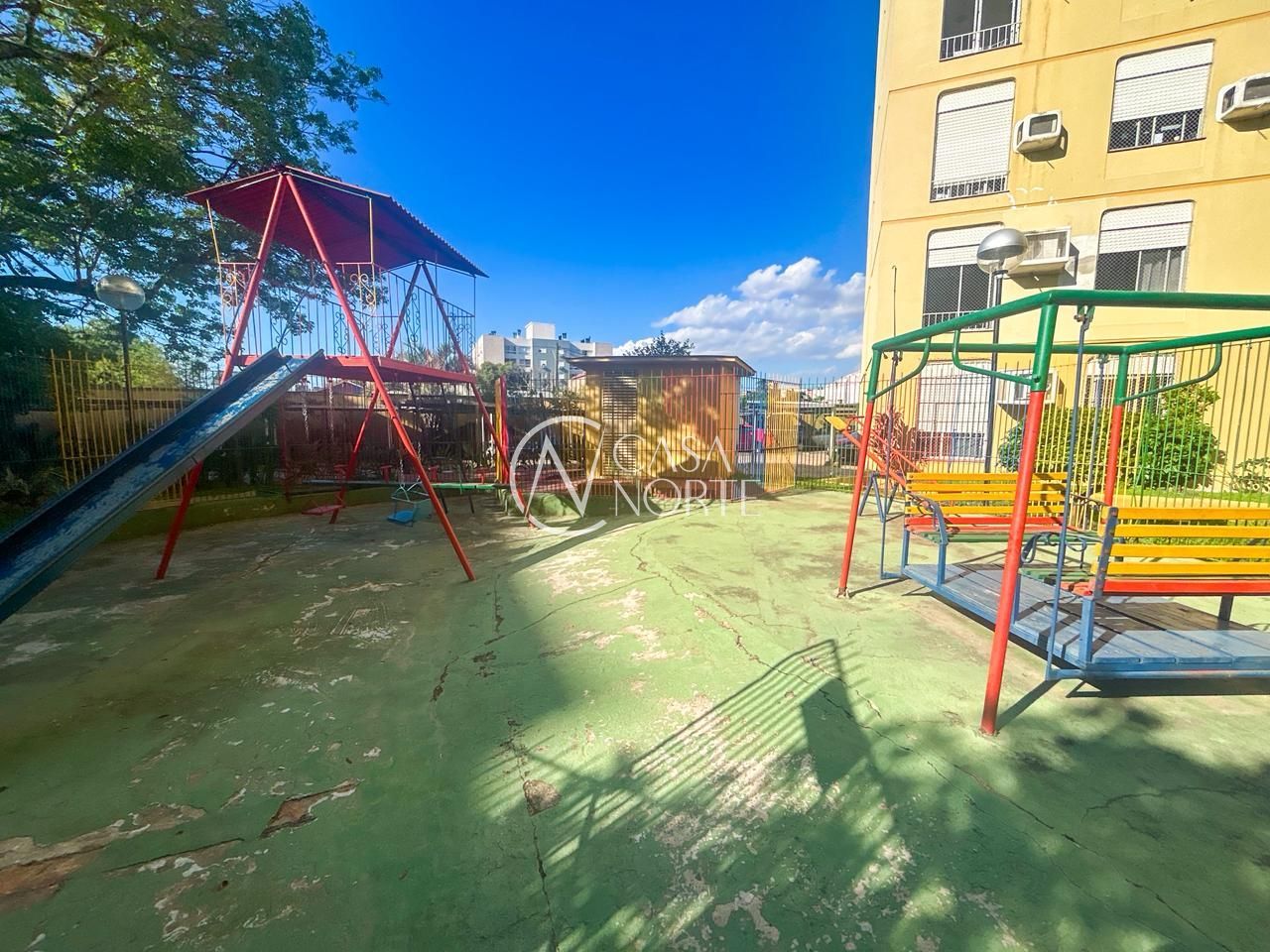 Apartamento à venda com 2 quartos, 63m², 1 vaga, Avenida Wenceslau Escobar no bairro Tristeza em Porto Alegre