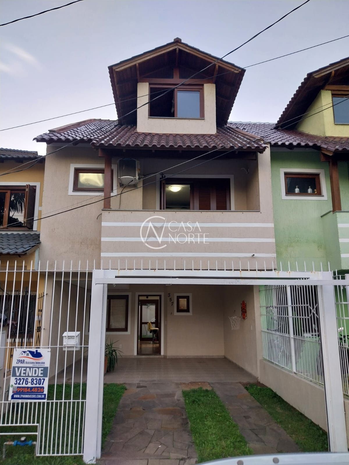 Casa à venda com 2 quartos, 183m², 1 suíte, 1 vaga, Rua Fernando Jorge Schneider no bairro Hípica em Porto Alegre