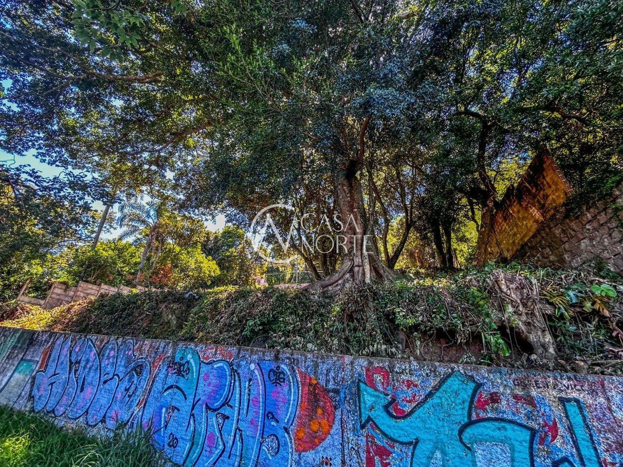 Terreno à venda  com 914m², Avenida Guaíba no bairro Ipanema em Porto Alegre