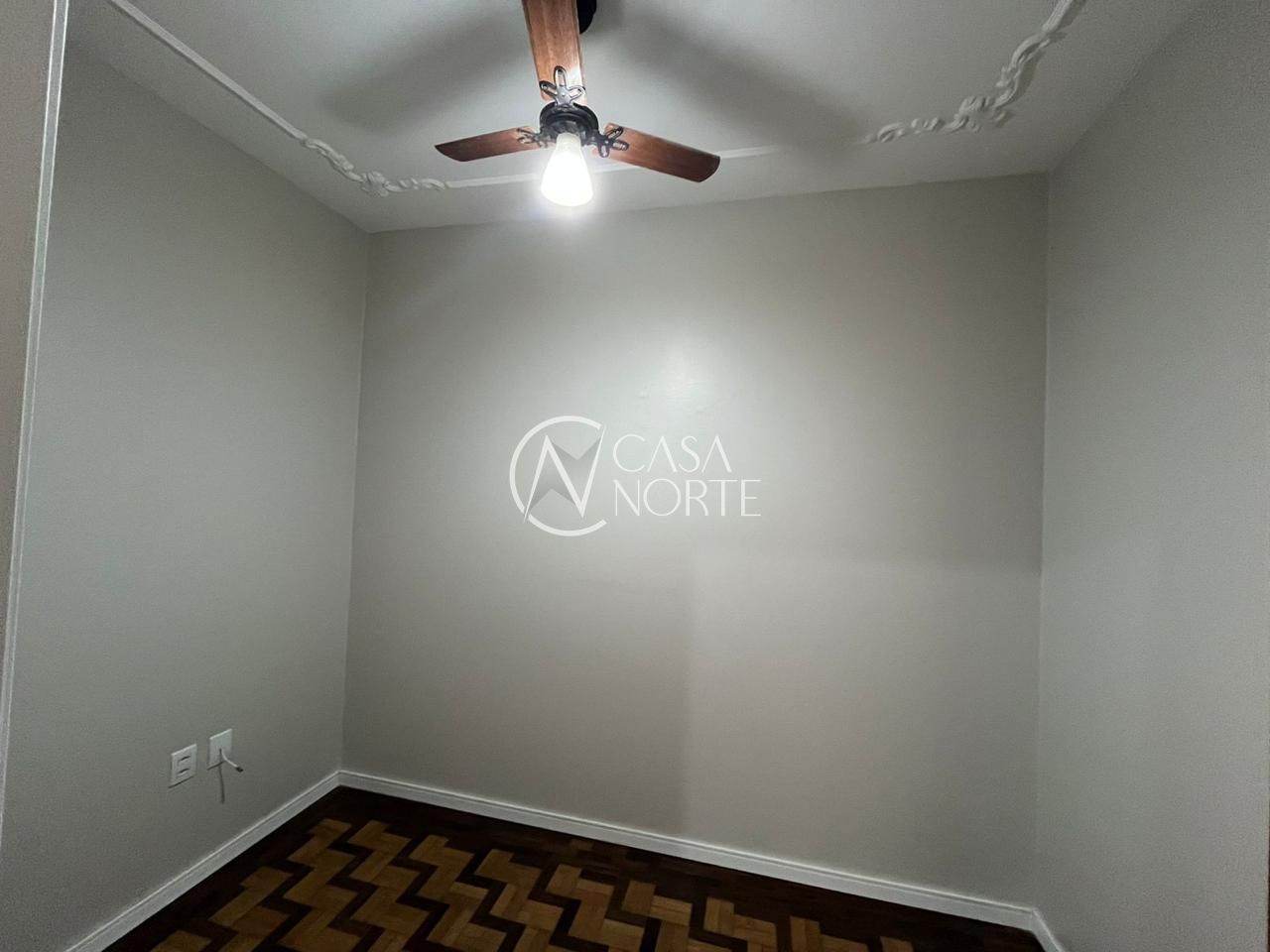Apartamento à venda com 1 quarto, 34m², Avenida Viena no bairro São Geraldo em Porto Alegre