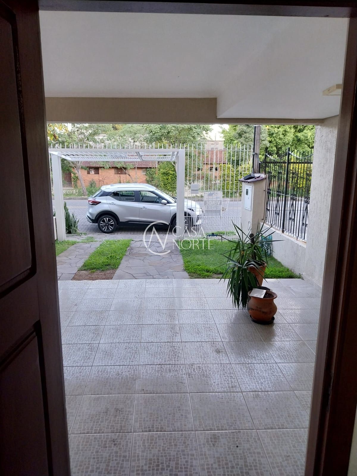 Casa à venda com 2 quartos, 183m², 1 suíte, 1 vaga, Rua Fernando Jorge Schneider no bairro Hípica em Porto Alegre