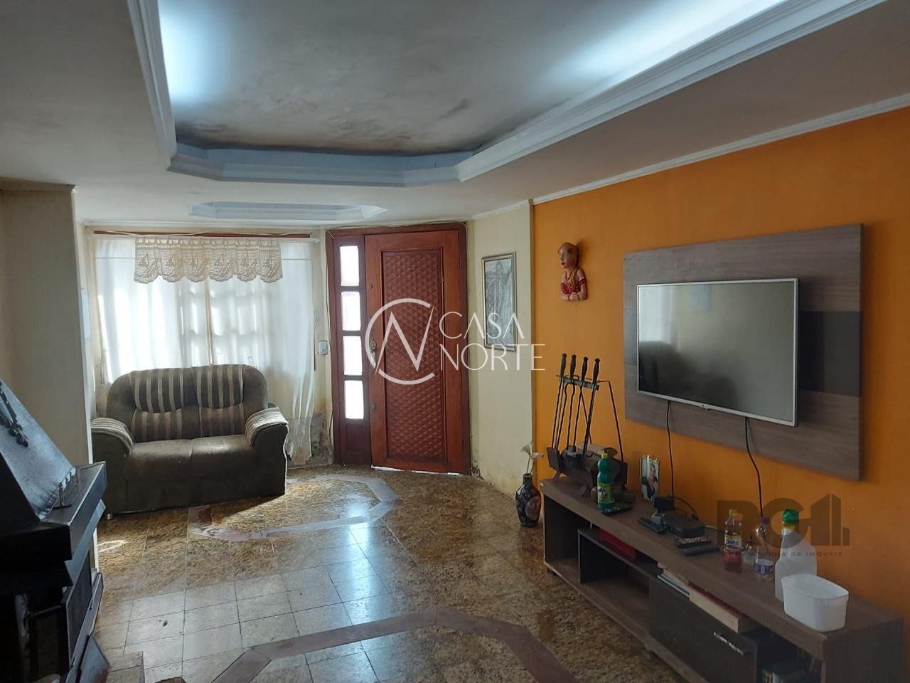 Casa à venda com 4 quartos, 269m², 1 suíte, 2 vagas, Rua Júlio Dias de Souza no bairro Aberta dos Morros em Porto Alegre