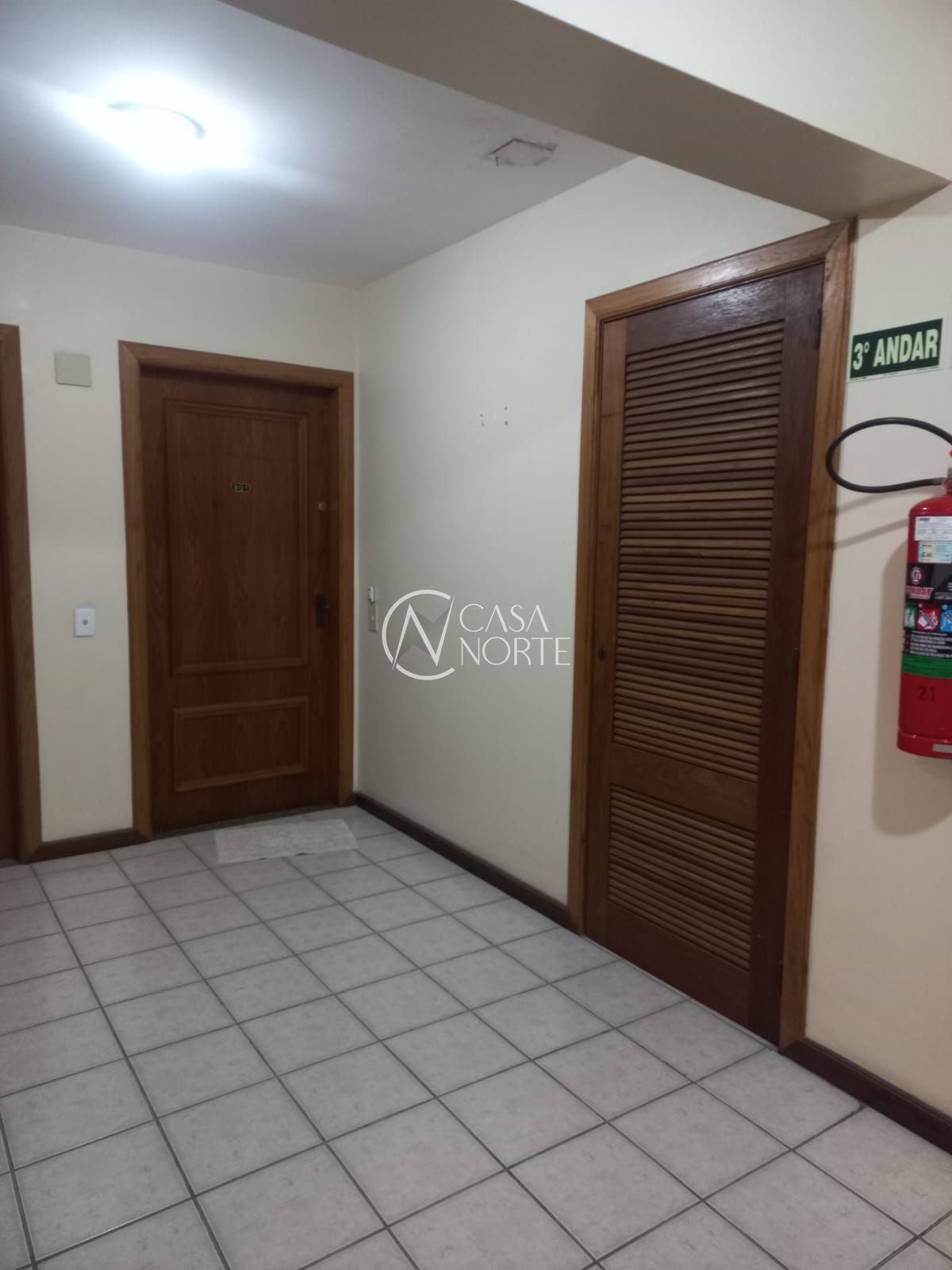 Apartamento à venda com 2 quartos, 99m², 1 suíte, 1 vaga, Rua Landel de Moura no bairro Tristeza em Porto Alegre