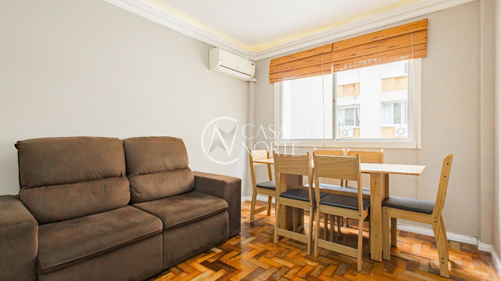 Apartamento à venda com 2 quartos, 55m², Avenida Independência no bairro Independência em Porto Alegre