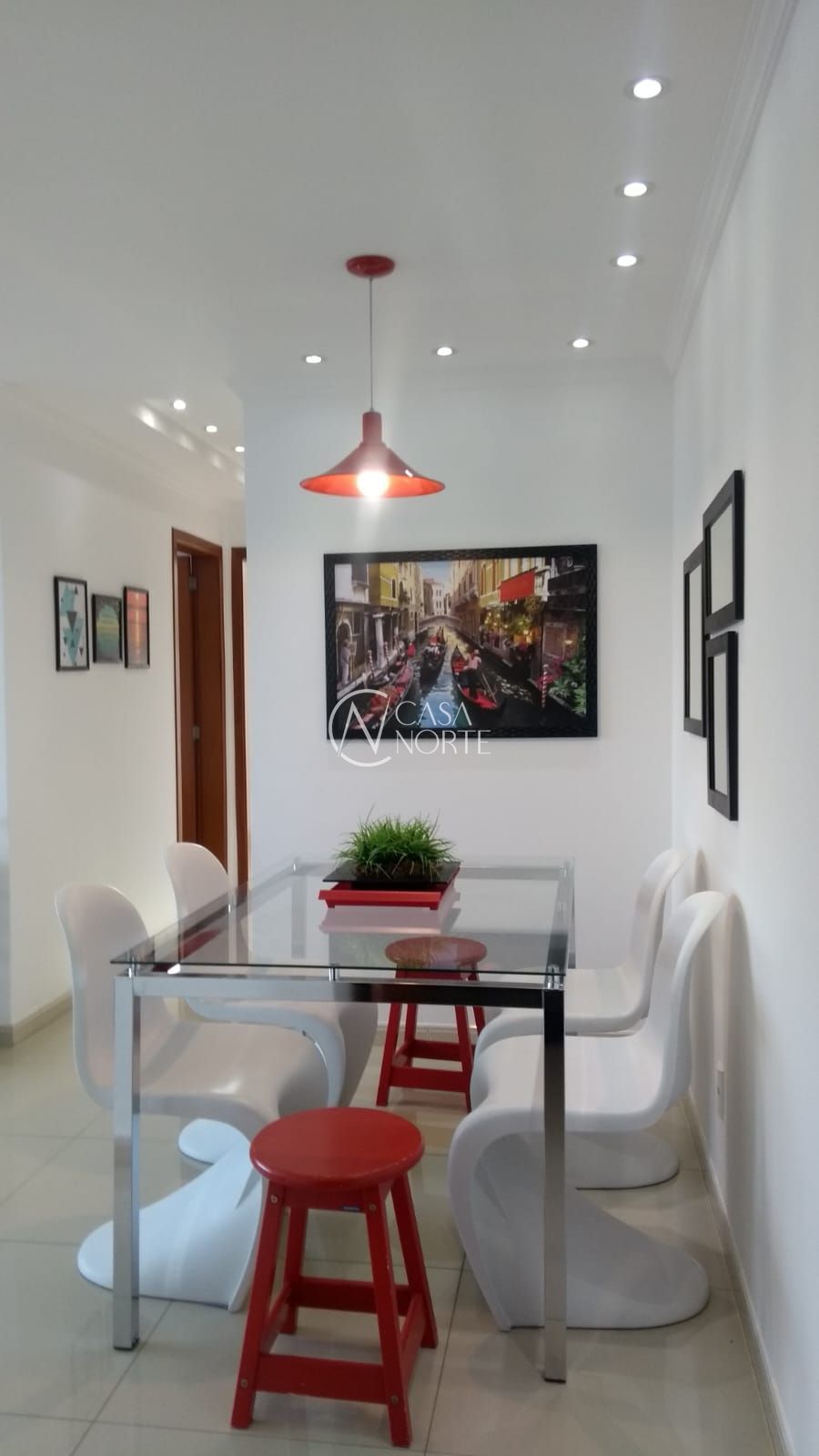 Apartamento à venda com 2 quartos, 65m², 1 suíte, 3 vagas, Rua Fernando Cortez no bairro Cristo Redentor em Porto Alegre