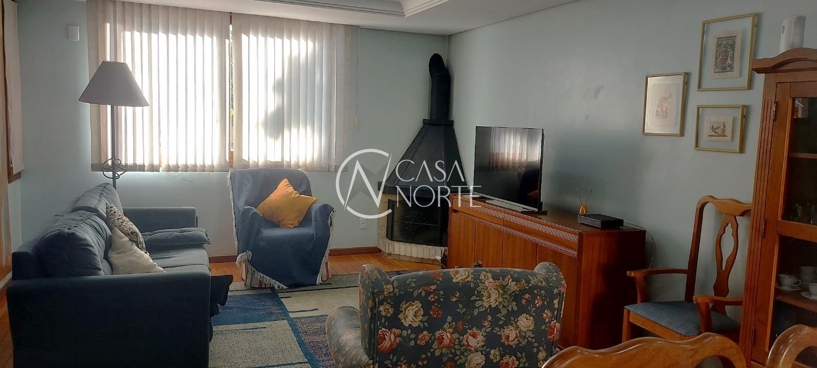 Casa de Condomínio à venda com 3 quartos, 178m², 1 suíte, 2 vagas, Rua Doutor Mário Totta no bairro Tristeza em Porto Alegre