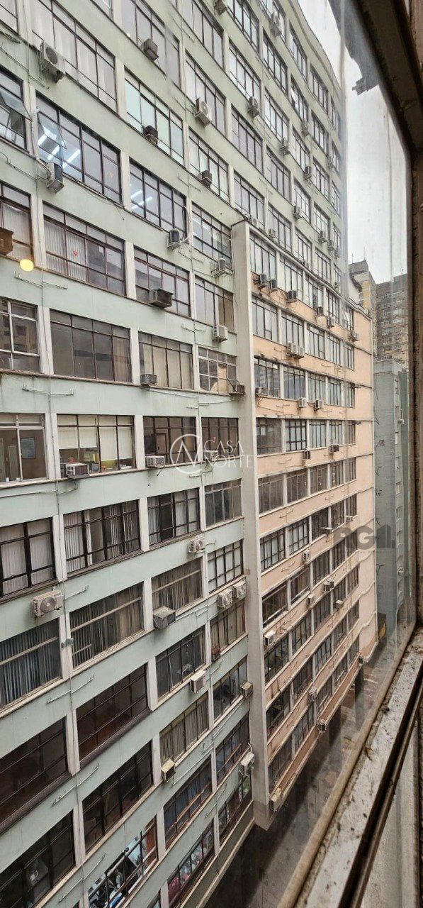 Sala Comercial à venda , 17m², Rua Vigário José Inácio no bairro Centro Histórico em Porto Alegre