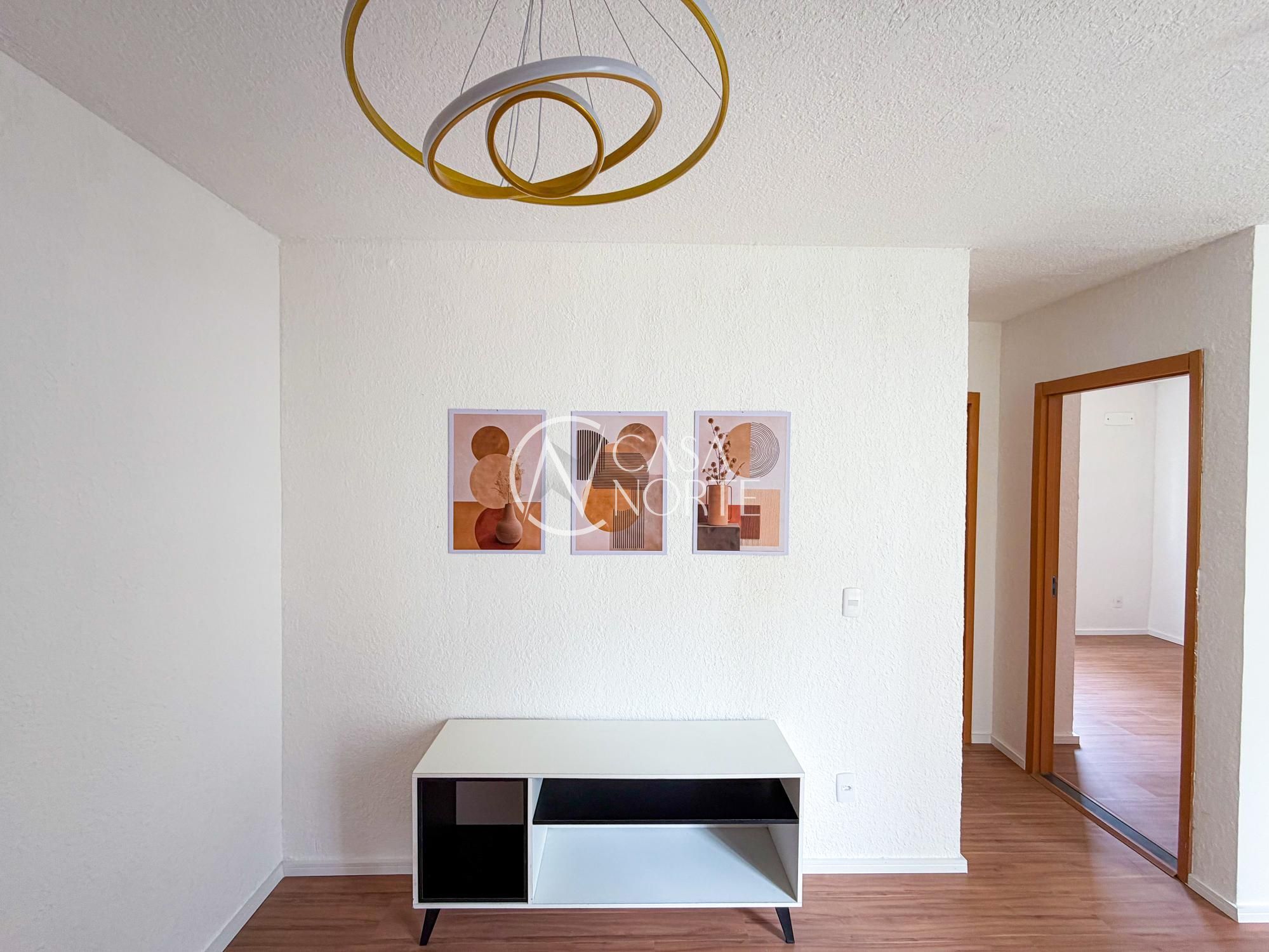 Apartamento à venda com 2 quartos, 40m², 1 vaga, Rua Sete Mil e Oito no bairro Restinga em Porto Alegre