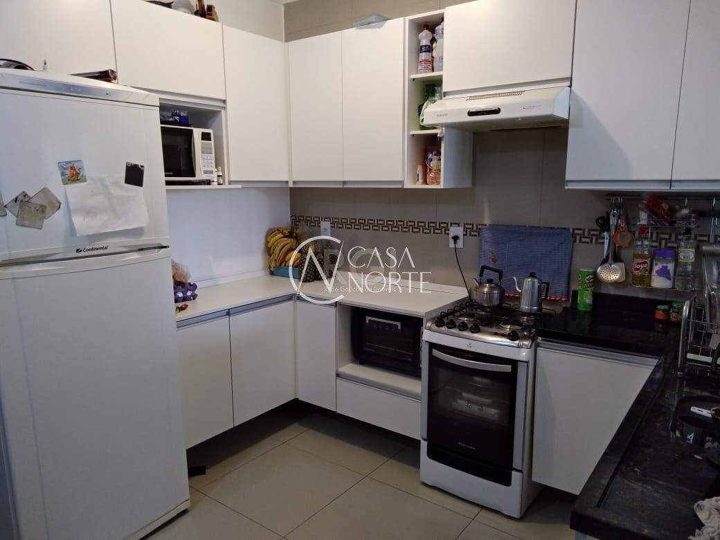 Casa à venda com 4 quartos, 100m², 2 suítes, 1 vaga, Rua Antônio Carlos Ribeiro no bairro Guarujá em Porto Alegre